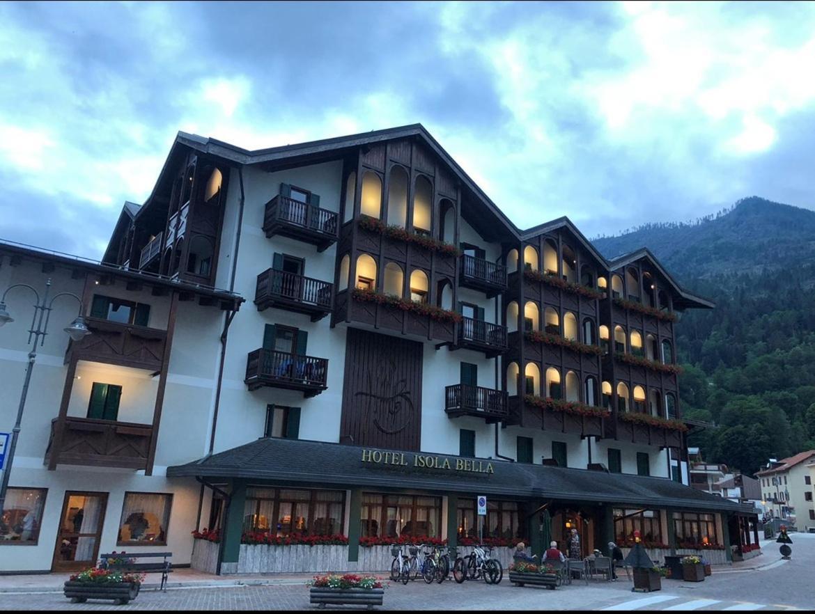 Hotel Isolabella Wellness Fiera Di Primiero Buitenkant foto