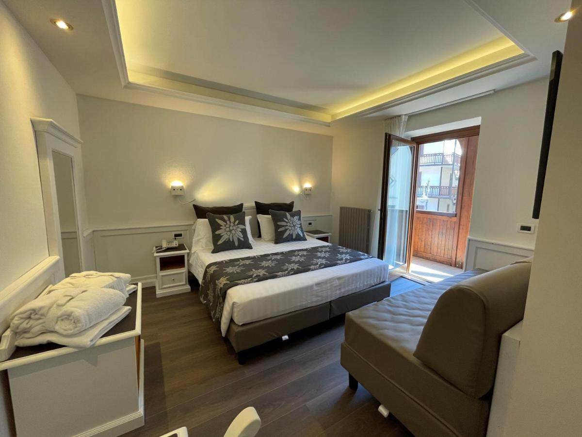 Hotel Isolabella Wellness Fiera Di Primiero Buitenkant foto