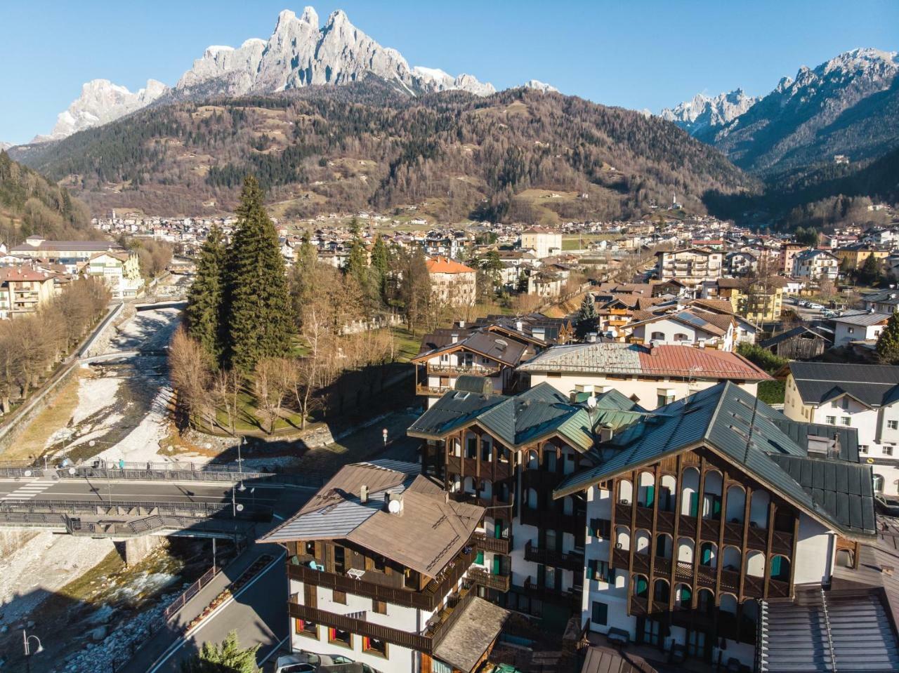 Hotel Isolabella Wellness Fiera Di Primiero Buitenkant foto